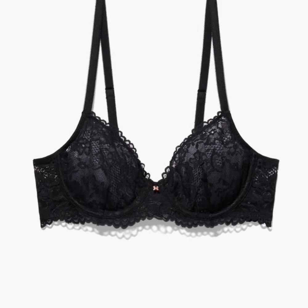 Savage x Fenty black lace bra- underwire, TTS, gorgeous bra! NWT!